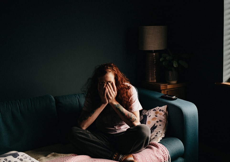 6 Signs of Avoidant Personality Disorder